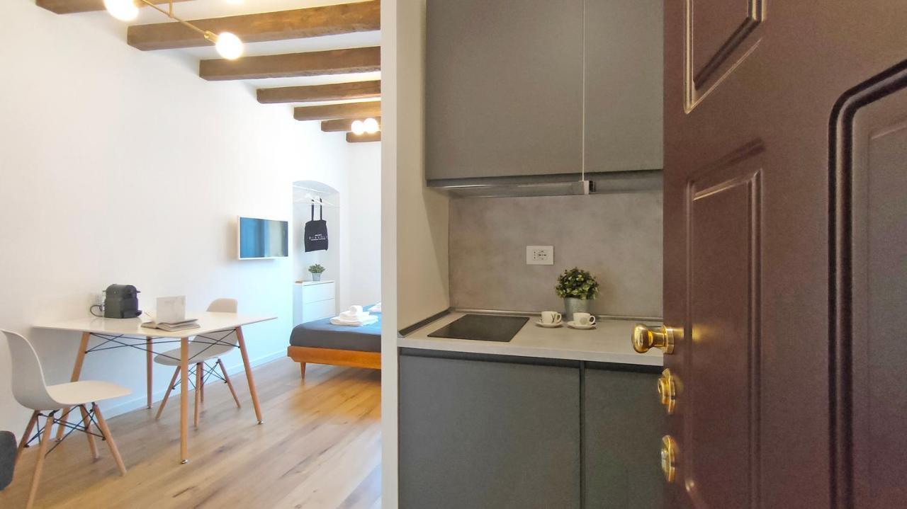 Milano Navigli Apartment - Via Vigevano المظهر الخارجي الصورة